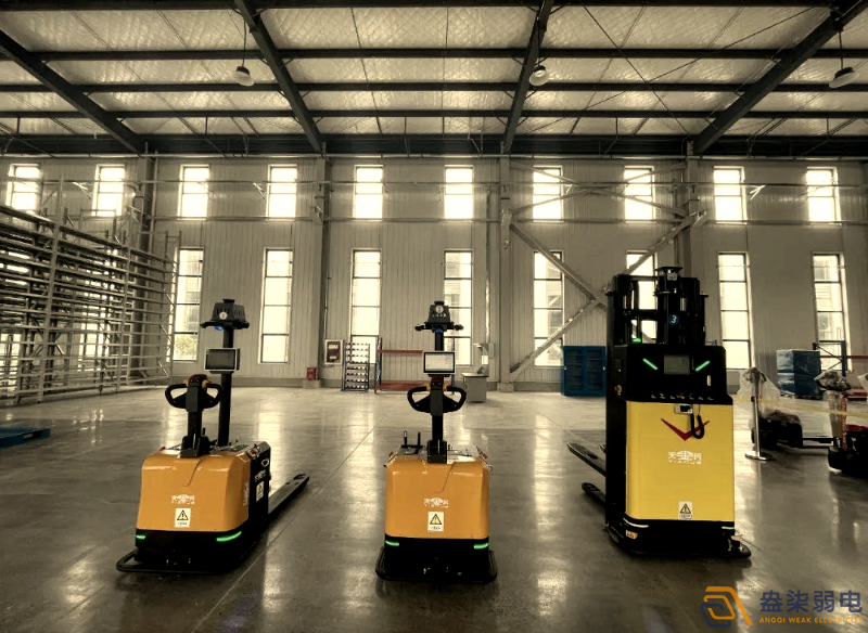 托盤搬運式AGV型號參數及適用場景